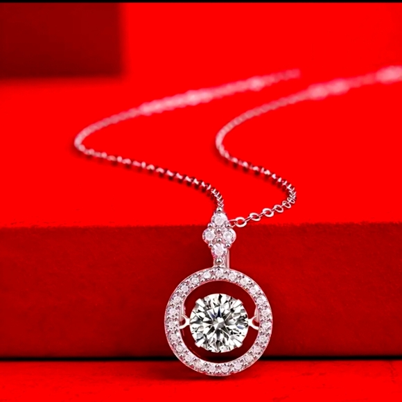 Luxury Jewelry - 1 Ct Certified Diamond Necklace.